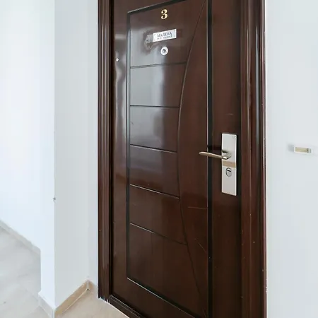 Apartman малена сарафово Burgasz